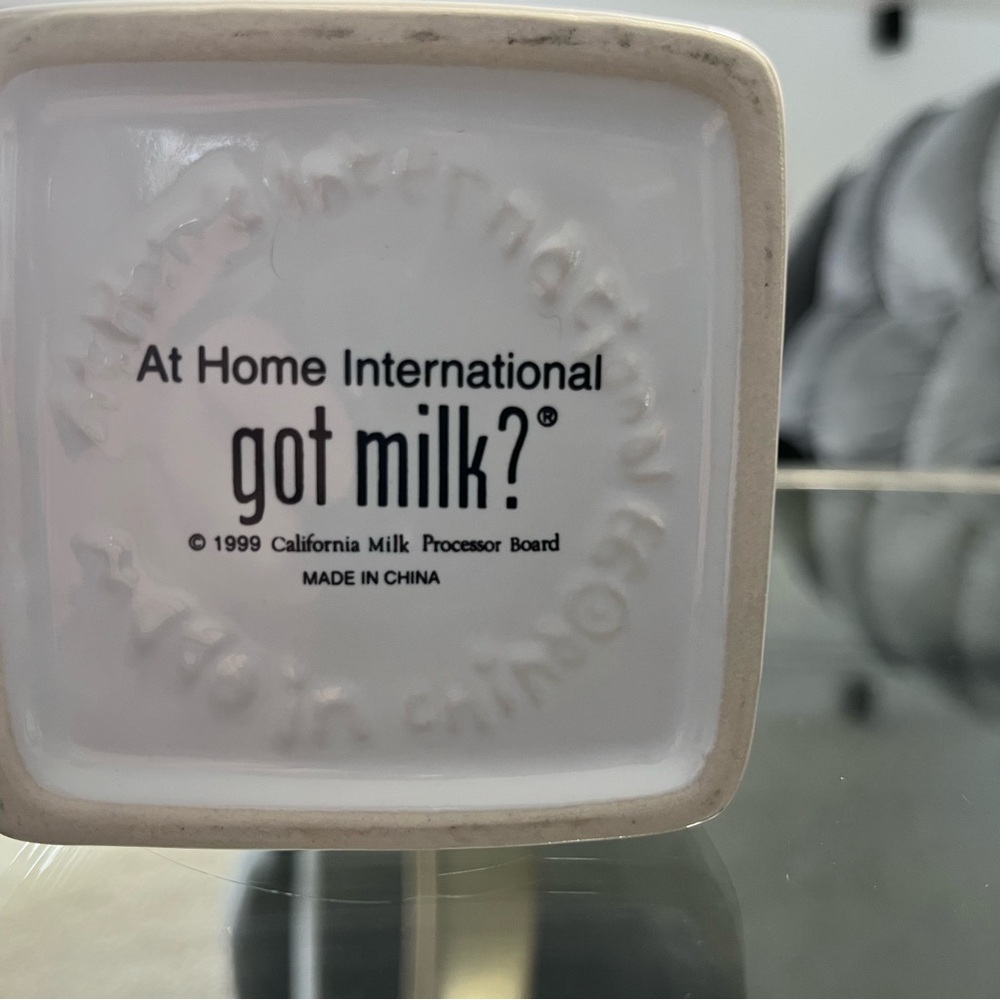 White Ceramic 'Got Milk?' Carton - Picture 5 of 5